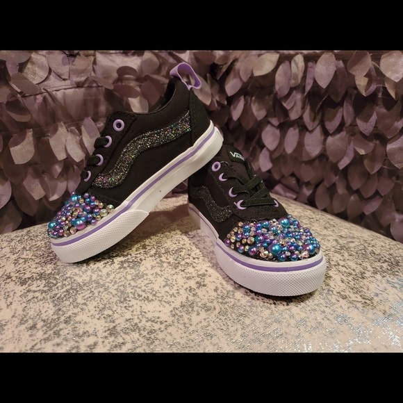 Dazzling shoes - Picture 1 of 1